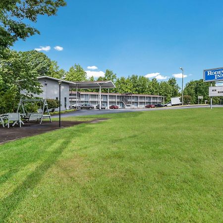 Rodeway Inn Anderson Exterior photo