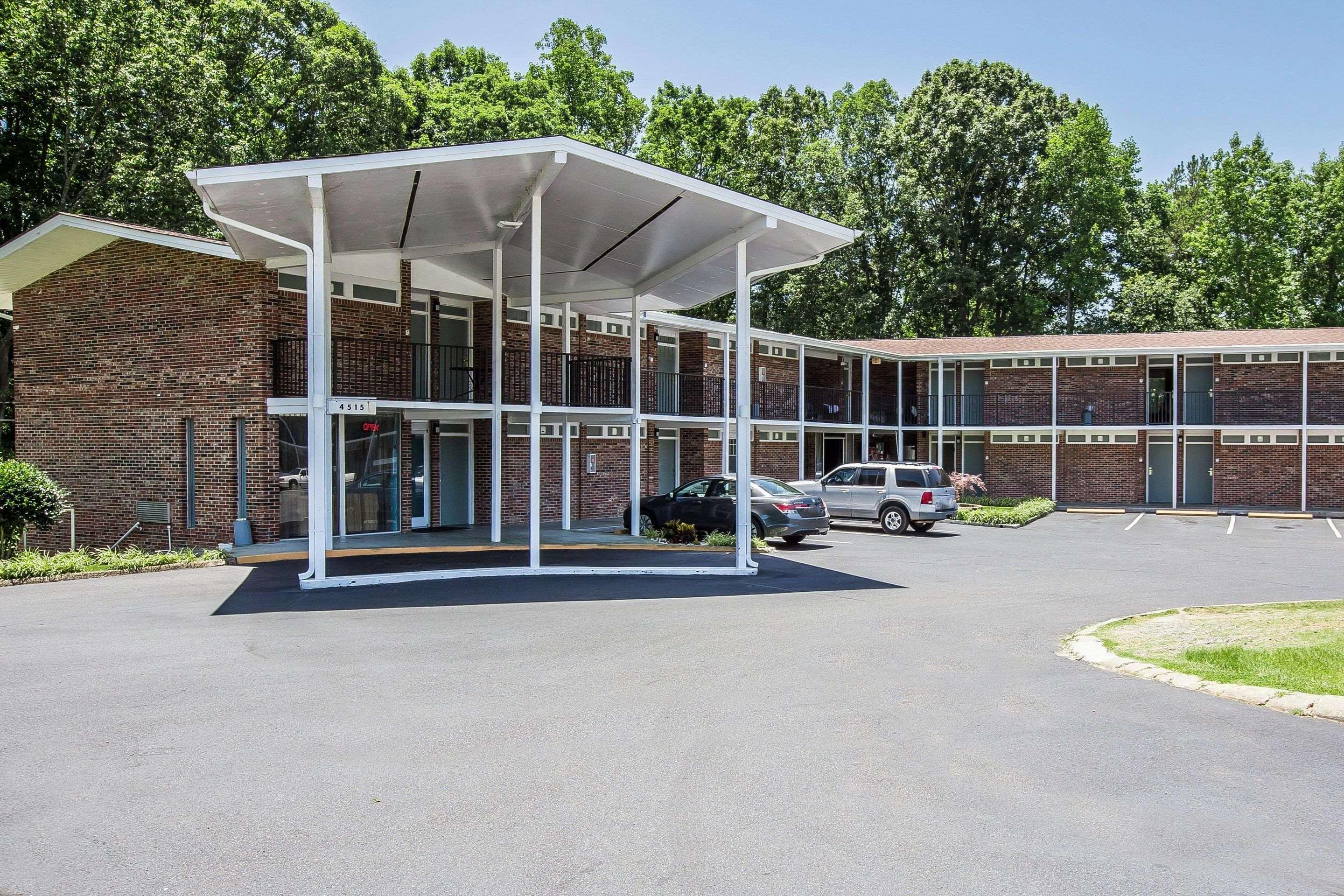 Rodeway Inn Anderson Exterior photo